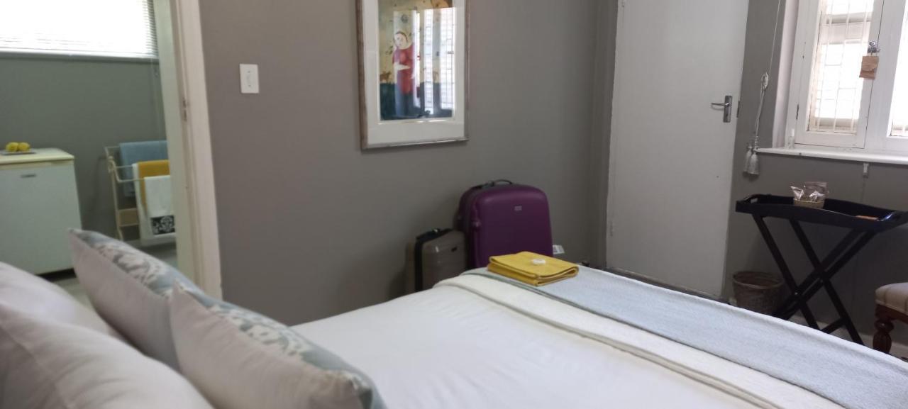Peony Luxury Room With Wifi And Own Entrance Stellenbosch Extérieur photo