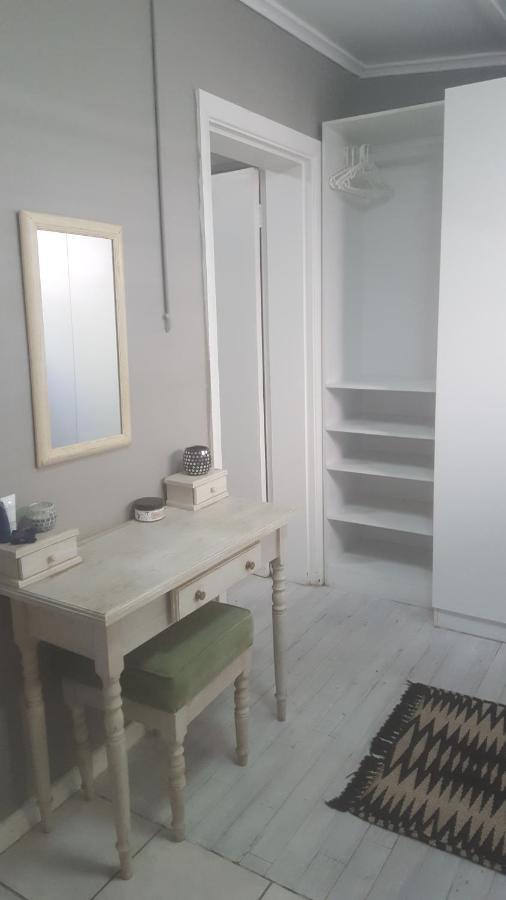Peony Luxury Room With Wifi And Own Entrance Stellenbosch Extérieur photo