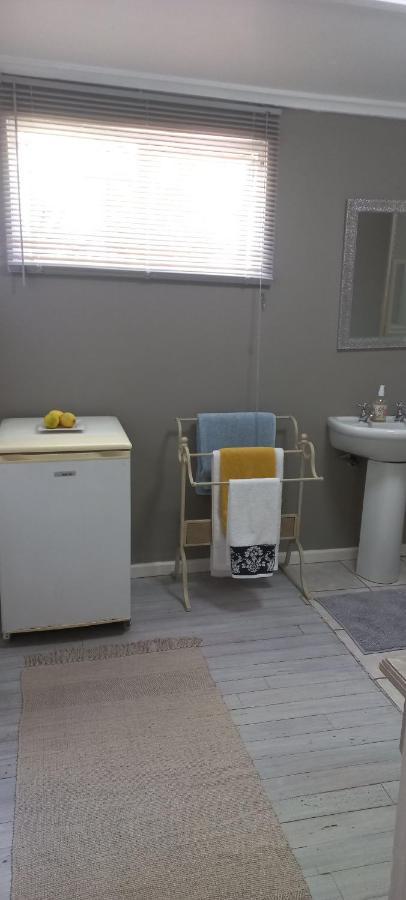 Peony Luxury Room With Wifi And Own Entrance Stellenbosch Extérieur photo
