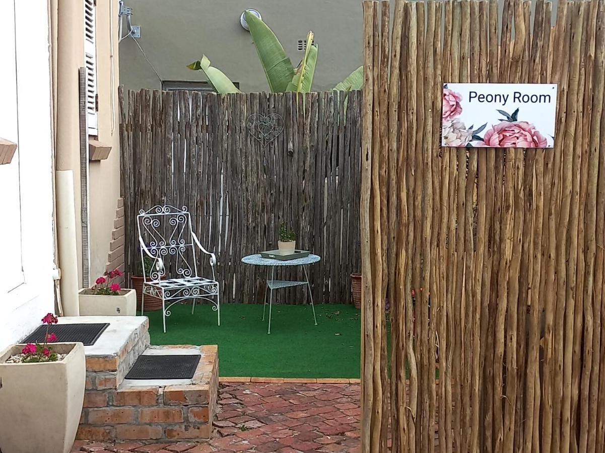 Peony Luxury Room With Wifi And Own Entrance Stellenbosch Extérieur photo